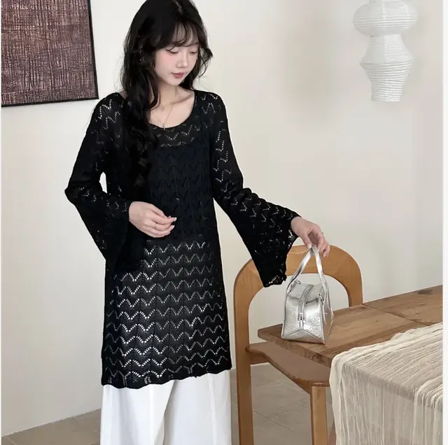 Elegant Long Sleeve Knit Pullover for Women Featuring Hollow Out Craft with Round Neck