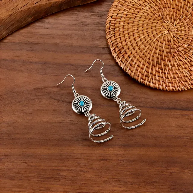 Retro Flowers Earrings for Women in Zinc Alloy with Turquoise Inlay and Iron Studs