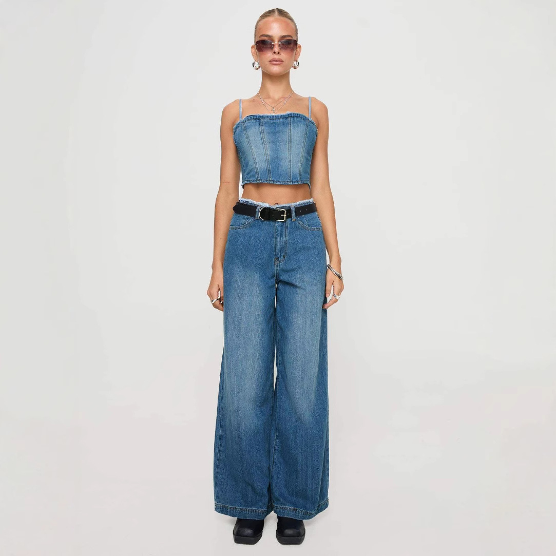 Women’s Jeans In Simple Style For Lawn Occasion