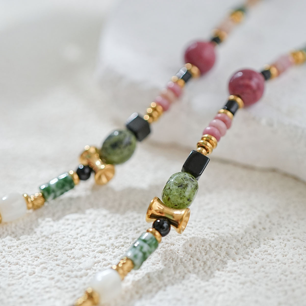 Retro Beading Choker Necklace For Women
