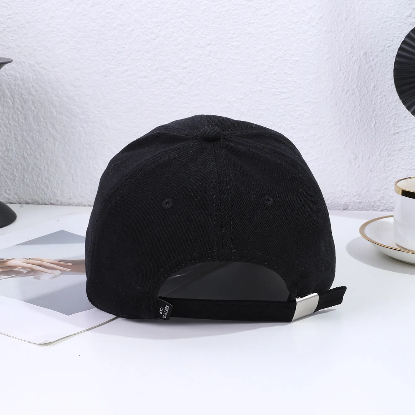 Unisex Casual Embroidered Baseball Cap with Curved Brim for All Seasons