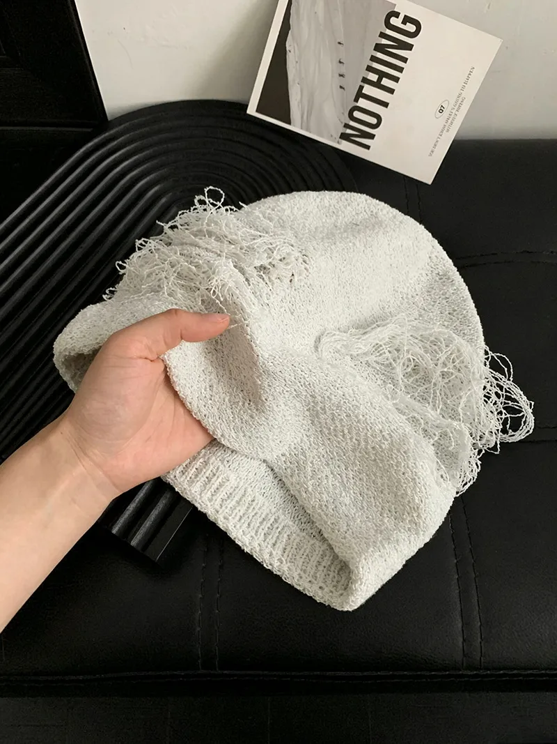 Solid Color Warm Women’s Brimless Beanie Hat in Cloth Material Featuring Braid Craft