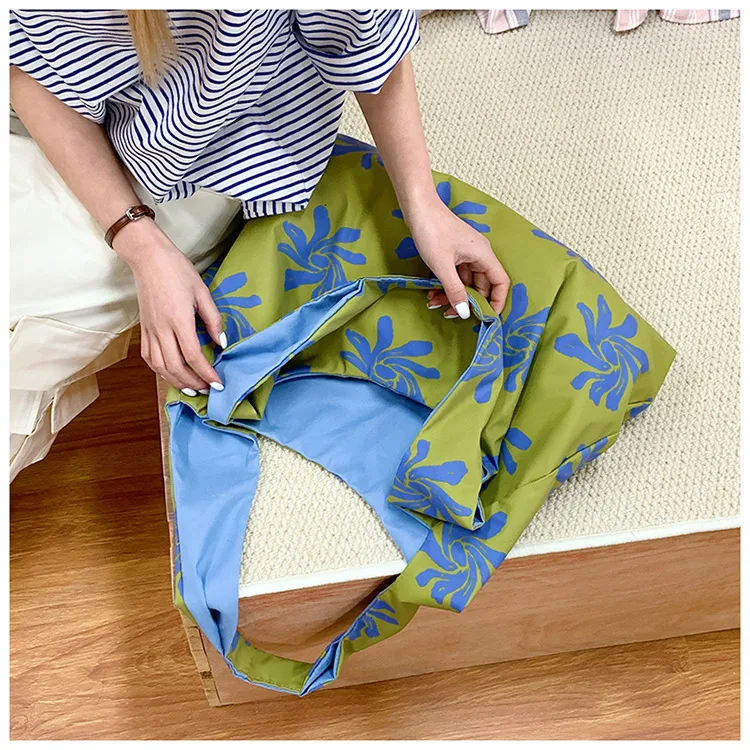 Women’s Nylon Dumpling Shape Shoulder Bag with Single Shoulder Strap, Perfect for Spring Underarm Use