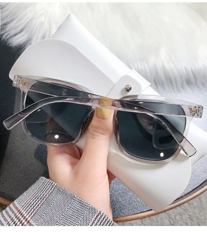 Unisex Square Full Frame Sunglasses with AC Lens Material in Dyed Black, Perfect for Spring