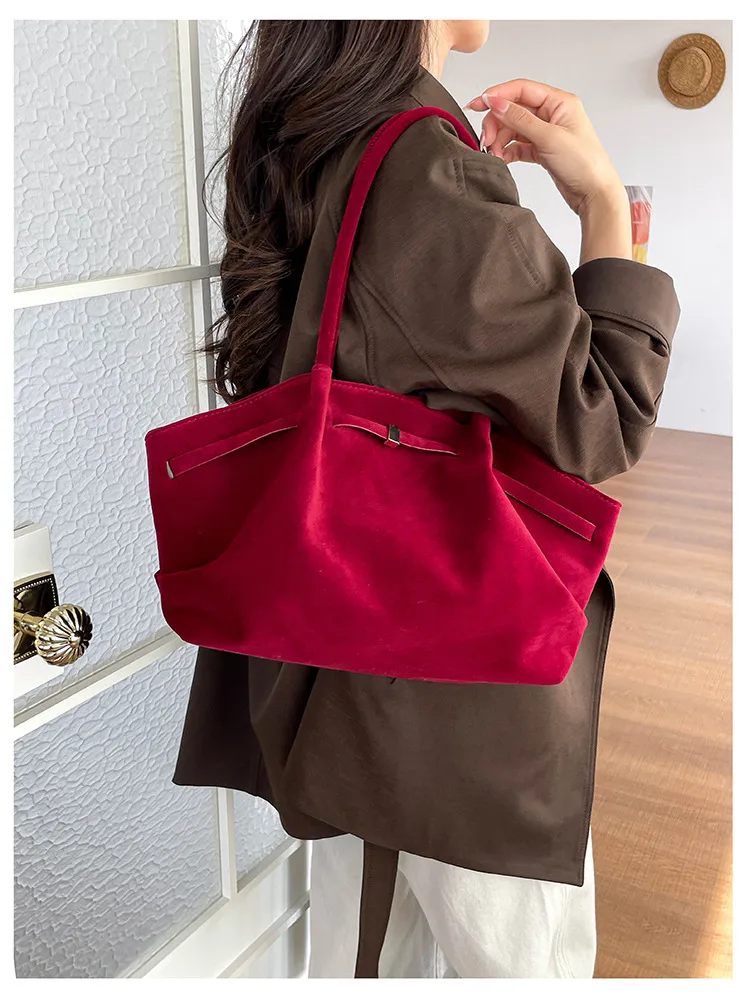 Women’s PU Leather Square Tote Bag with Sewing Thread Detail, Featuring Folds Design, Ideal for Autumn