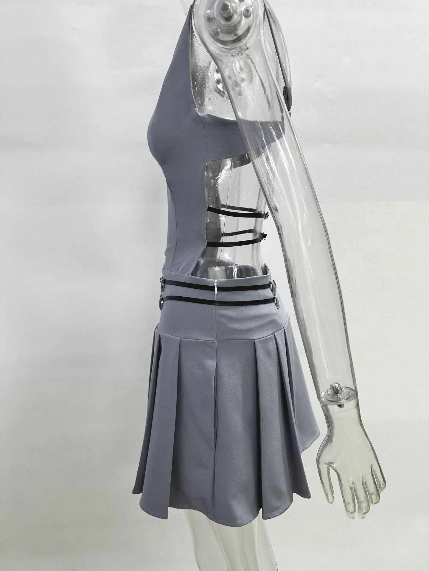 Sexy Sleeveless Strap Dress in Polyester Fabric Featuring Above Knee Length