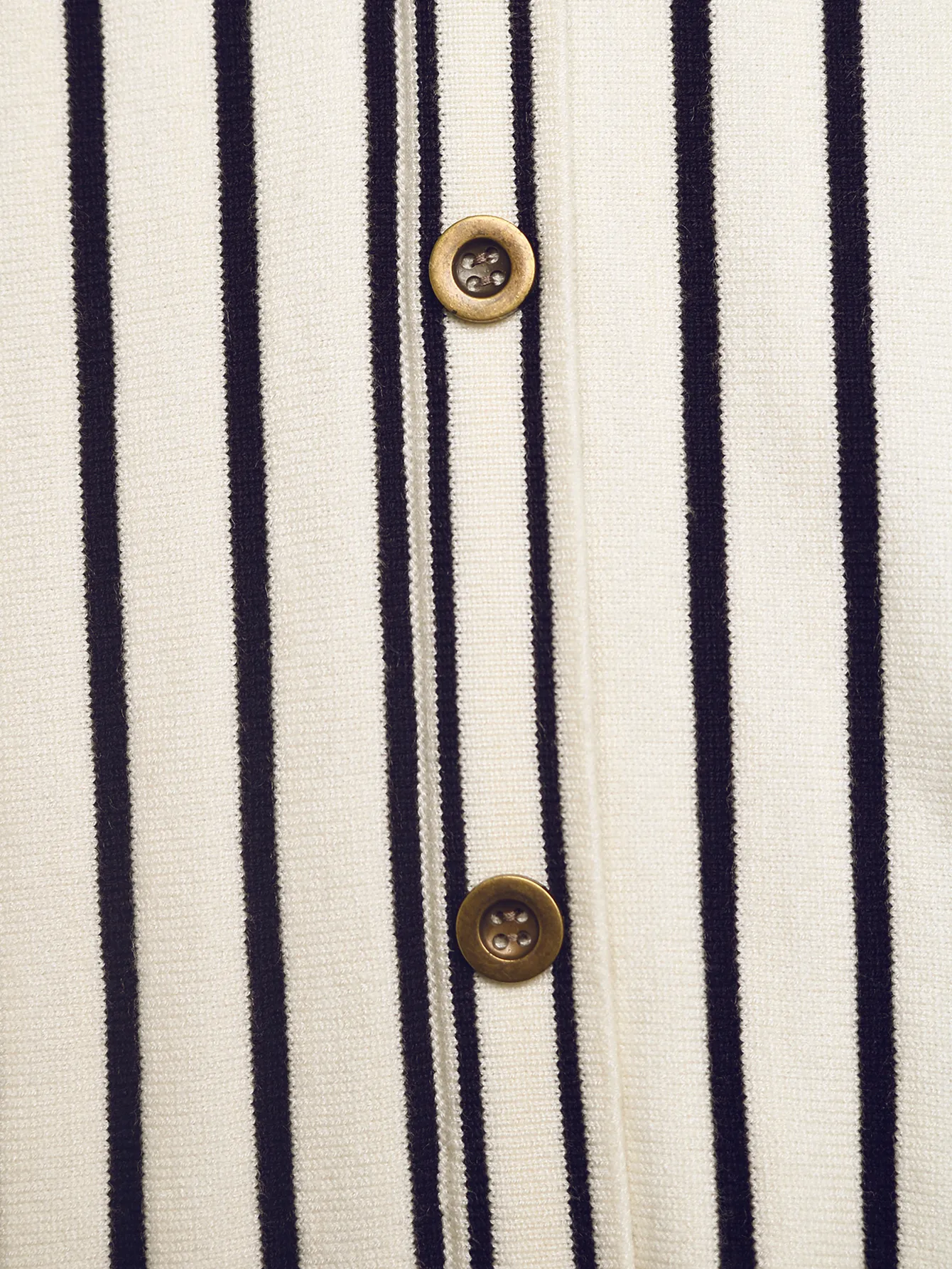 Business Rayon Sweater Featuring Buckle Detail for a Stylish Professional Look