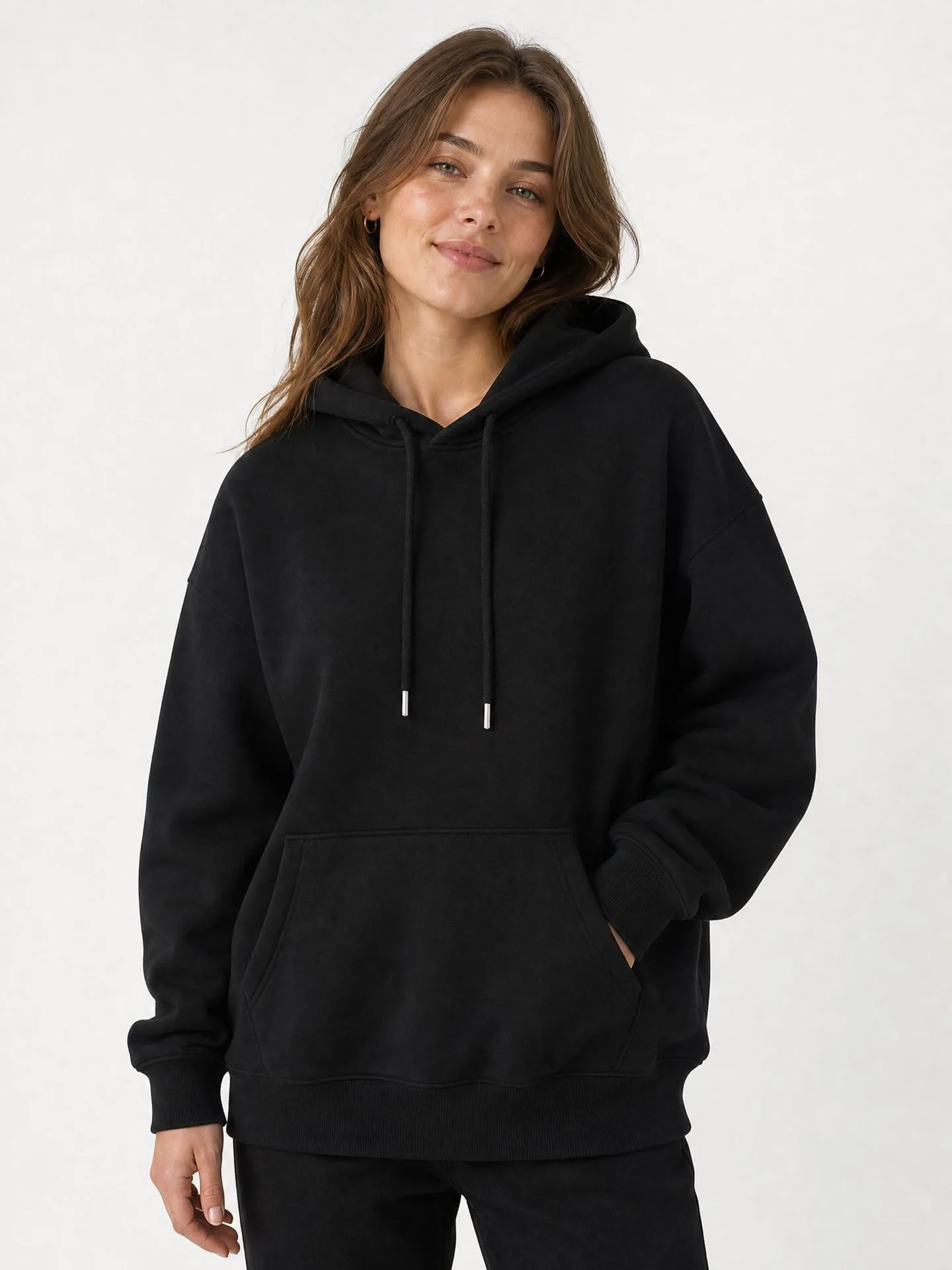 Men's Pullover Hoodie in Dyed Black Featuring Long Sleeves and Polyester Fabric