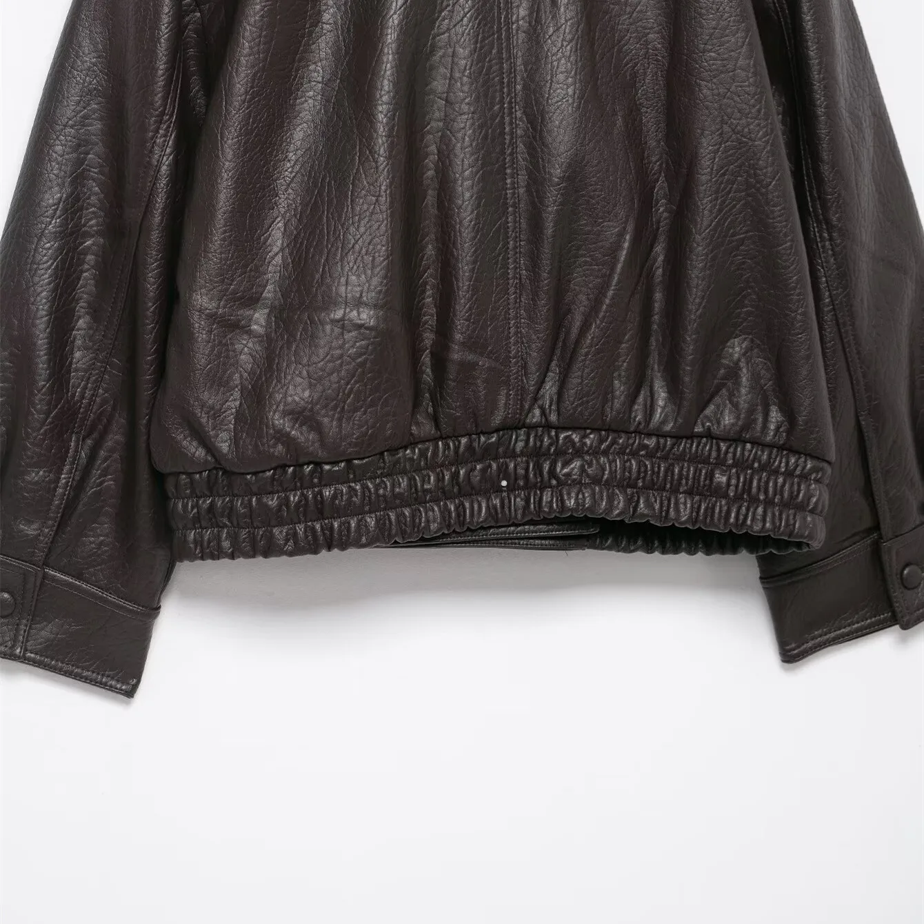 Casual Solid Color Leather Jacket for Women with Zipper Placket and Lapel Collar, Made of Polyester