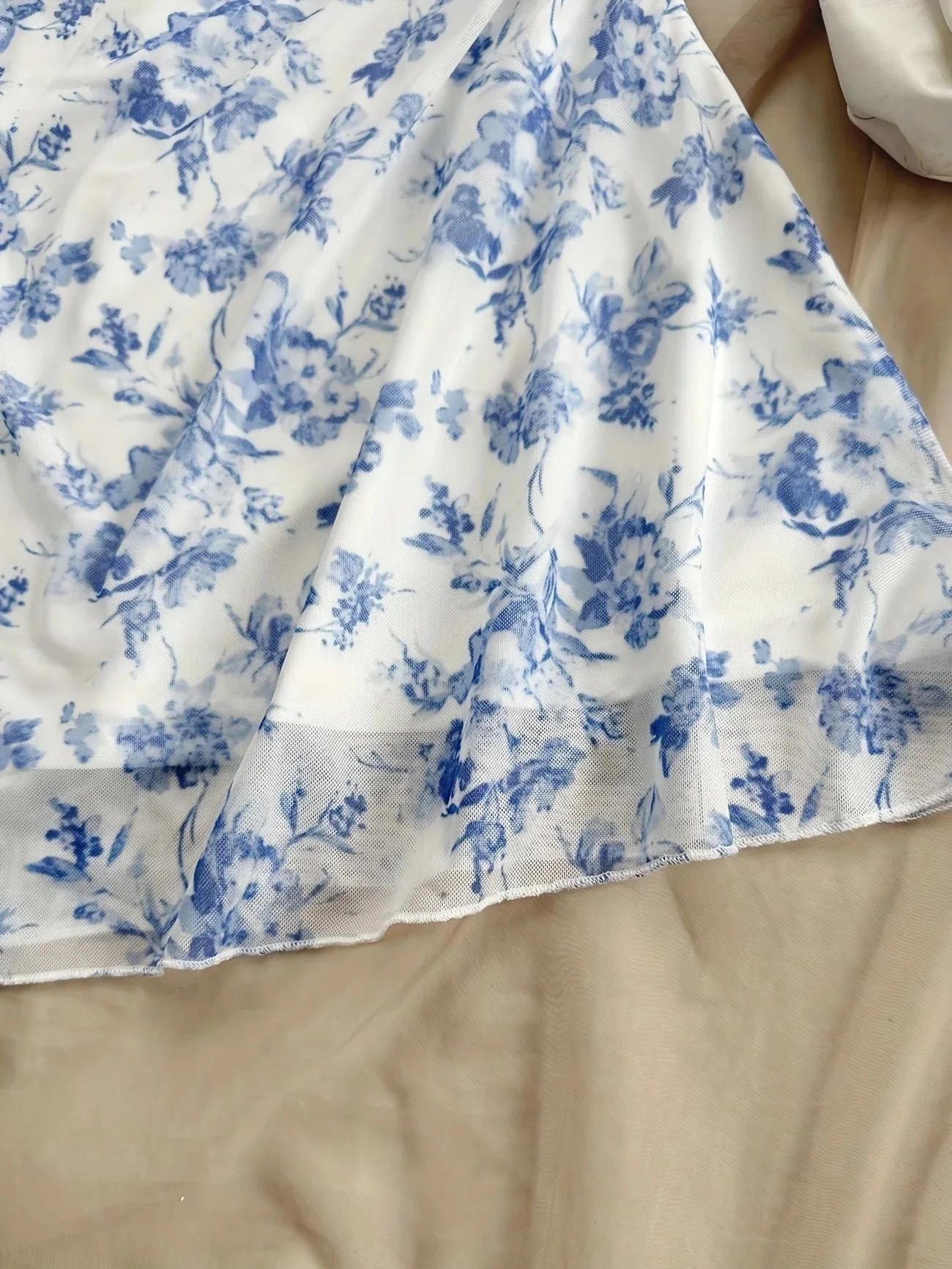 Ditsy Floral Sexy Strap Dress Sleeveless Beach Dress in Polyester Fabric