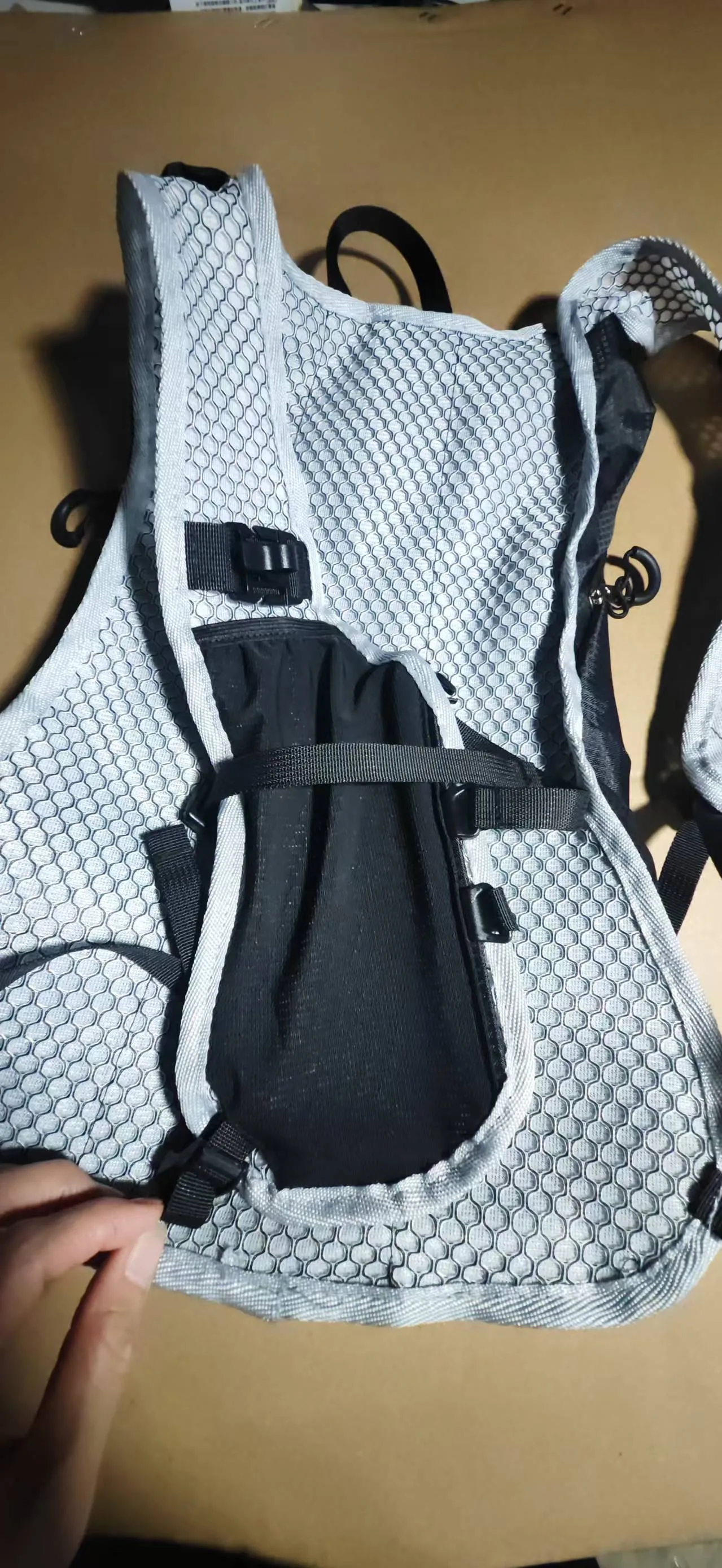 Unisex Solid Color Hiking Backpack for Cycling, made of Polyester, suitable for Spring