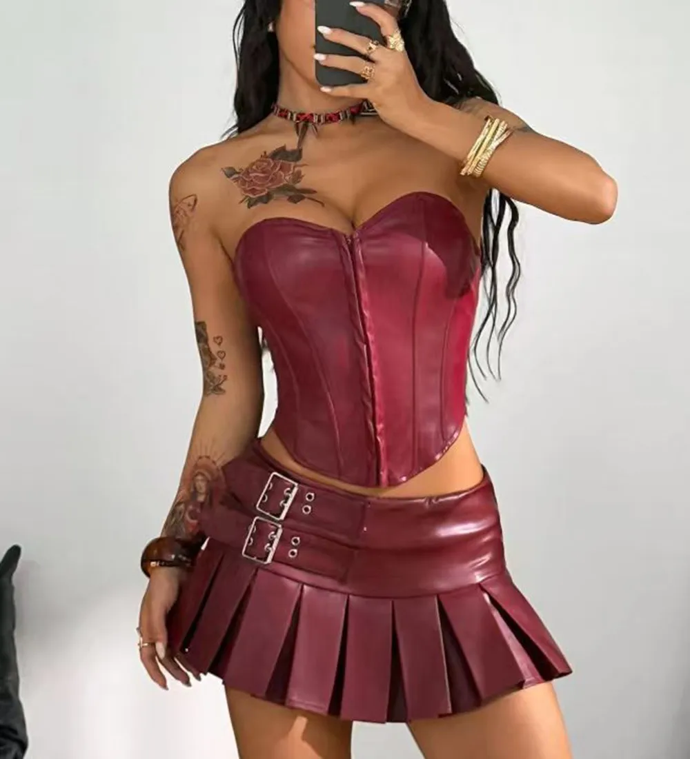 Sexy Solid Color Pleated Skirt with Belt in PU Fabric for Spring and Summer, Low Waist Design