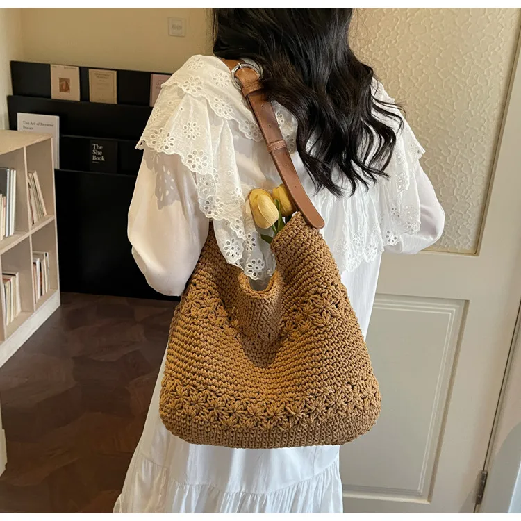 Large Capacity Women's Fabric Shoulder Bag with Single Shoulder Strap Featuring Braid Design in Square Shape