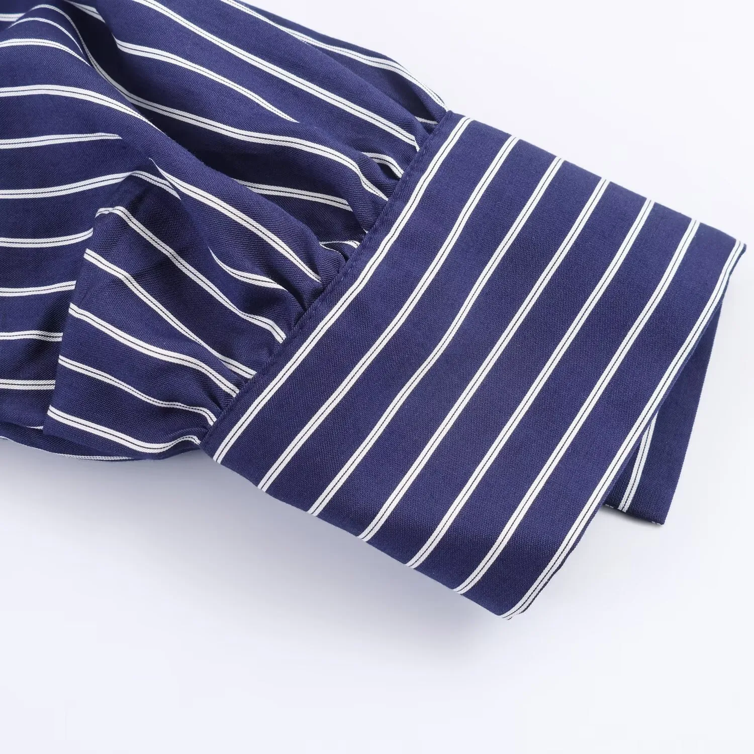 Stripe Blouse for Women in Vintage Style with Puff Sleeve, Polyester Fabric, Featuring Single Breasted Closure and Shirt Collar