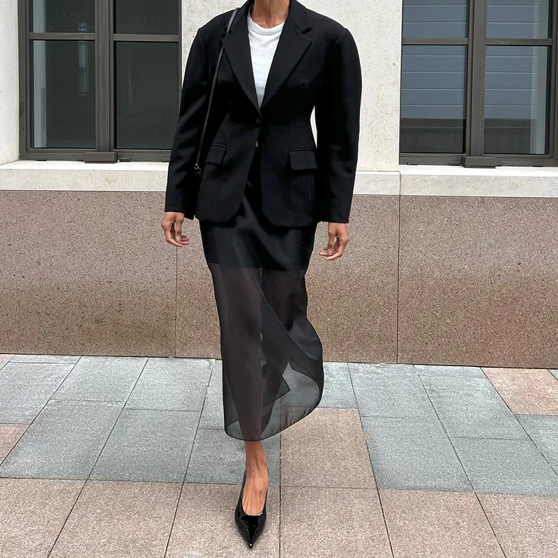 Elegant Solid Color Long Sleeve Polyester Blazer with Pocket and Single Breasted Closure