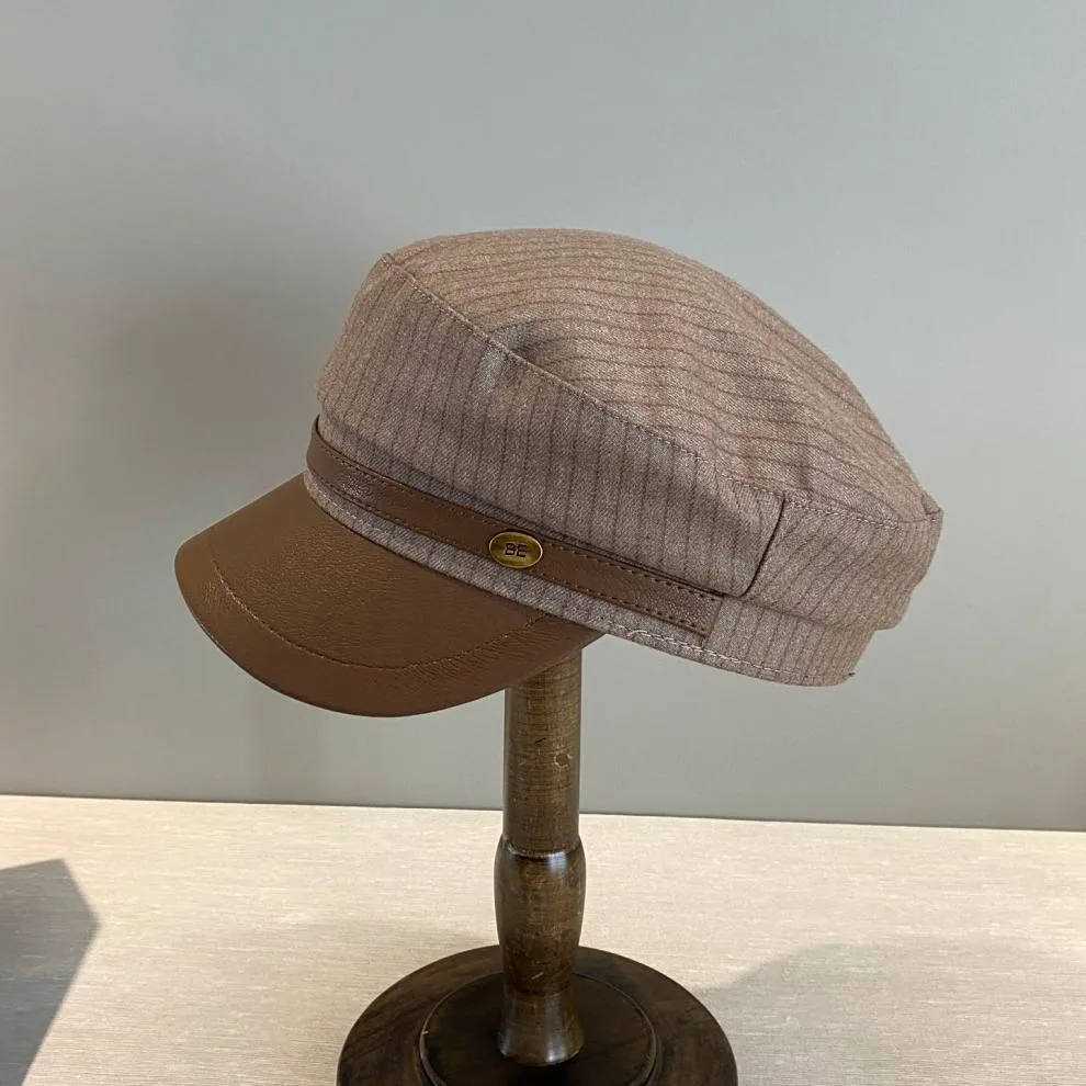 British Style Women’s Stripe Newsboy Cap with Curved Brim, Featuring PU Leather Material and Splicing Craft for UV Protection