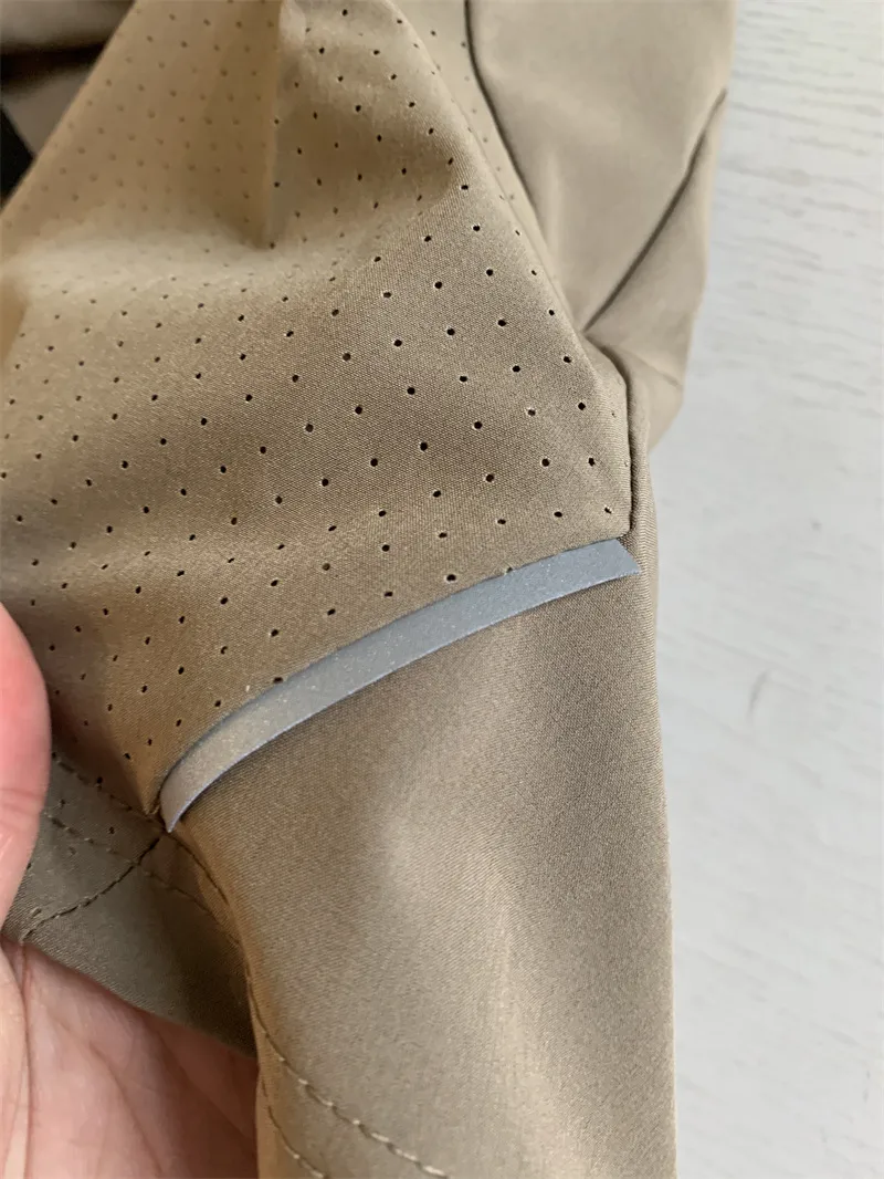 Men's Sport Shorts in Khaki Featuring Polyester Fabric for Comfortable Casual Wear
