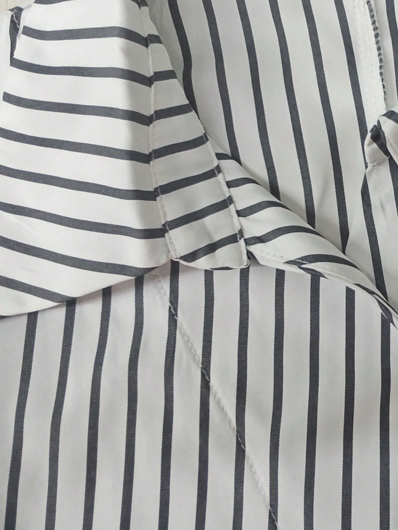 Stripe Long Sleeve Polyester Shirt for Women with Lapel Collar and Single Breasted Closure