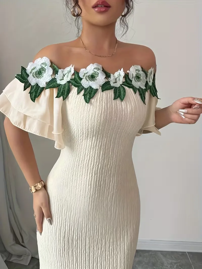 Sleeveless Party Dress with Boat Neck in Polyester Fabric, Perfect for Banquet and Vacation Occasions