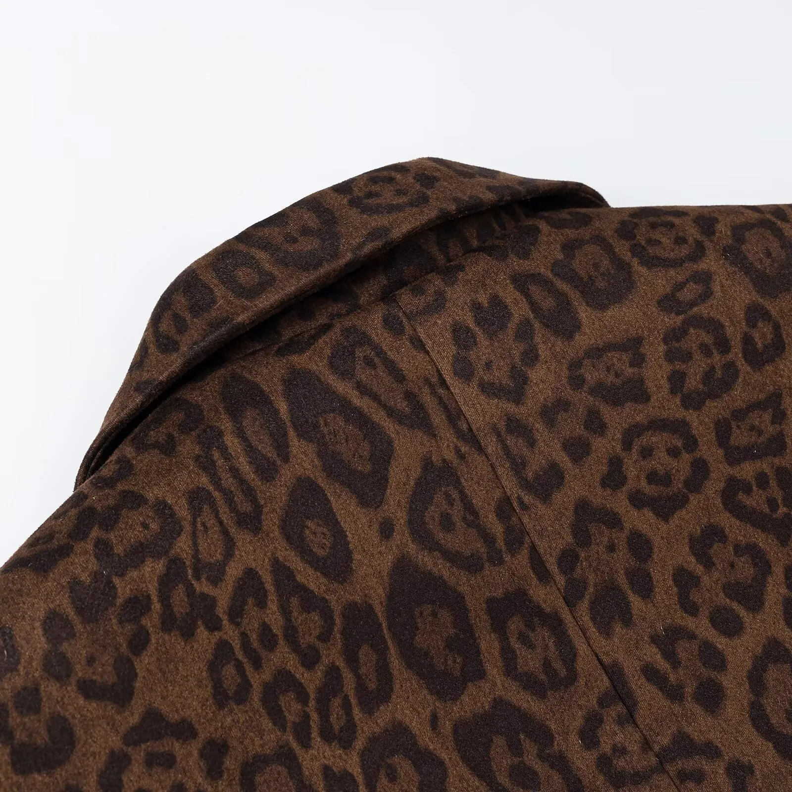 Vintage Style Leopard Print Long Sleeve Polyester Blazer with Patchwork and Lapel Collar