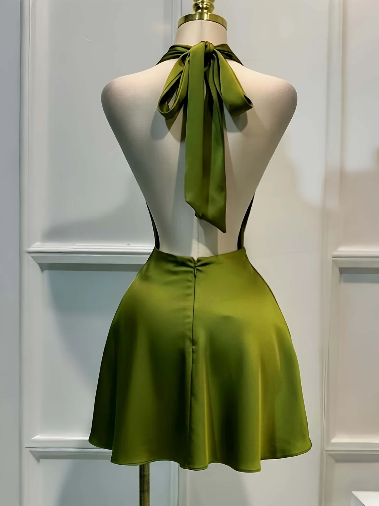 Solid Color Sleeveless Deep V Bodycon Dress in Polyester, Perfect for Holiday Vacation