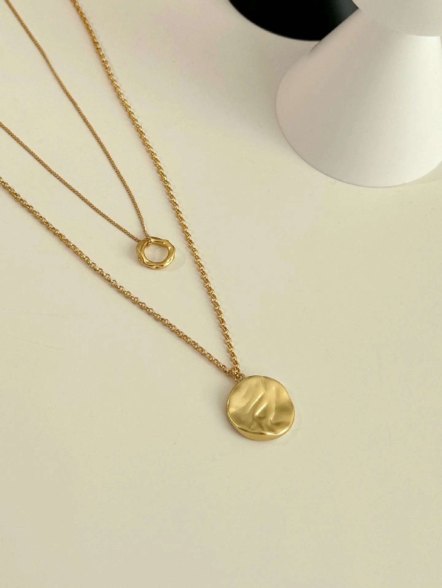 Gold Geometric Circle Necklace for Women Simple Style Copper Pendant Sweater Chain