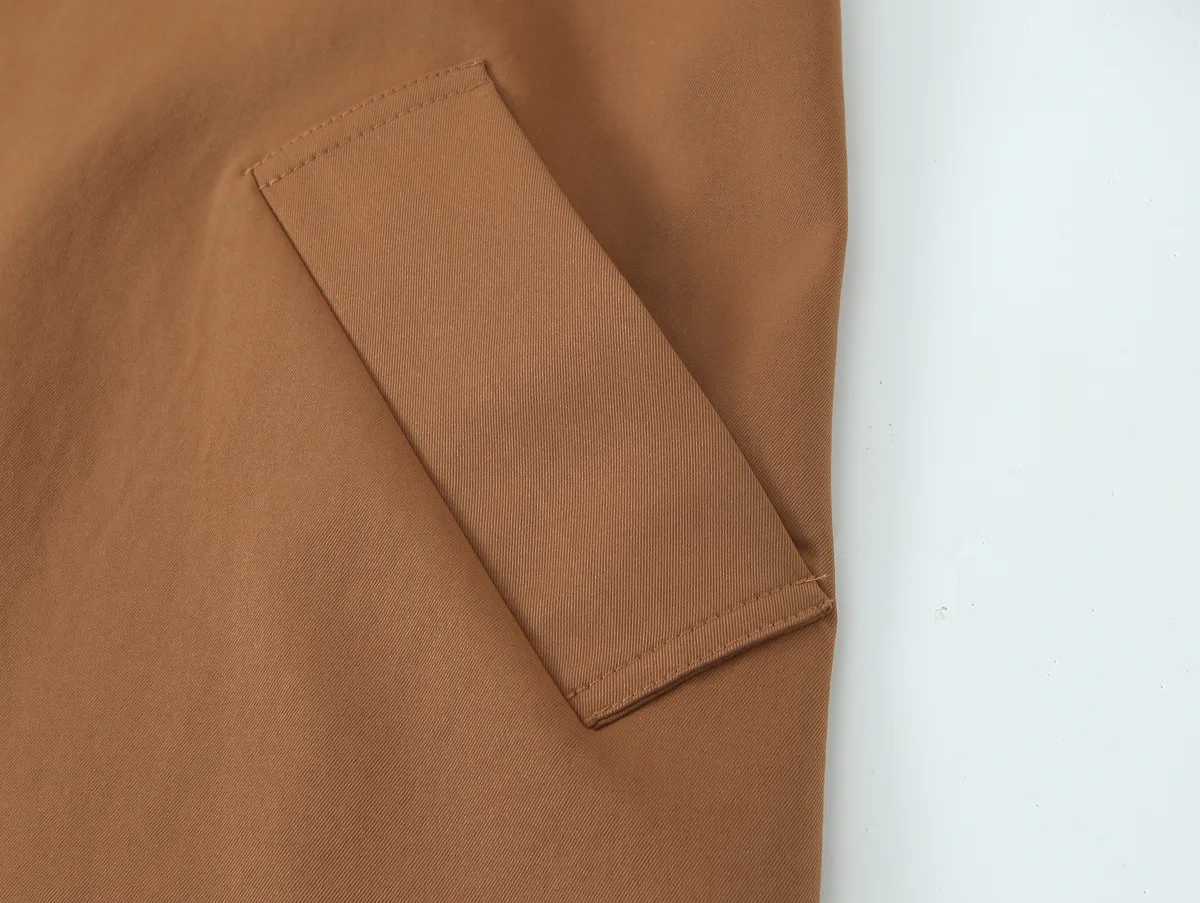 Single Breasted Women's Trench Coat with Lapel Collar and Long Sleeves, Regular Fit in Polyester Fabric