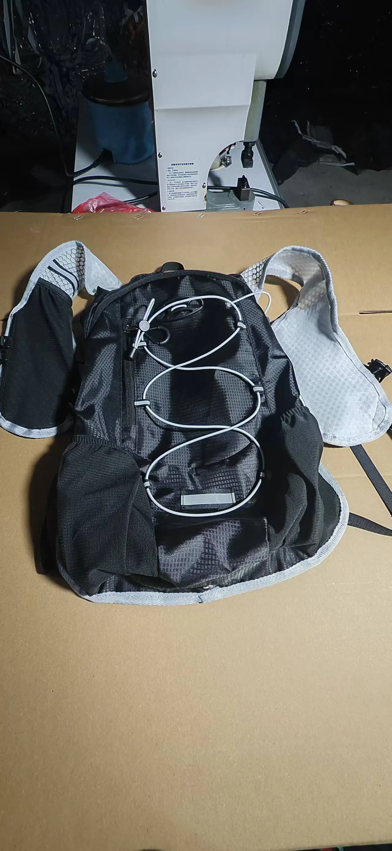 Unisex Solid Color Hiking Backpack for Cycling, made of Polyester, suitable for Spring
