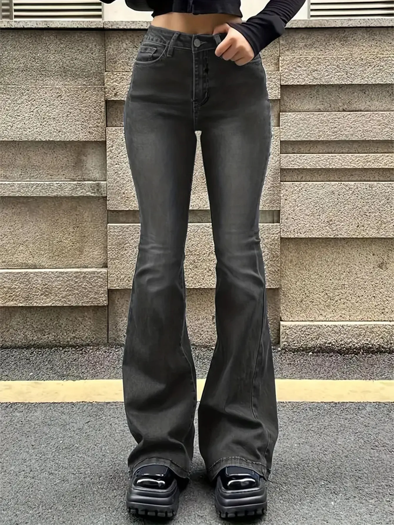 Solid Color Full Length Jeans for Women in Simple Style, Made with Washed Denim Cotton Featuring Stretchy Fabric