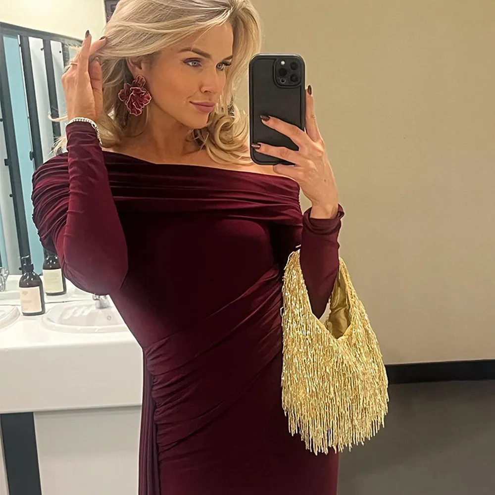 Elegant Solid Color Sheath Dress with Long Sleeves for Banquet
