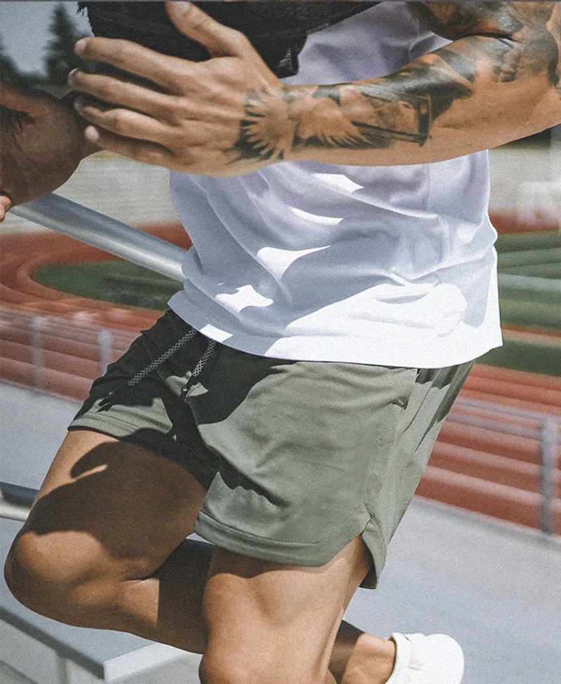 Men's Loose Fit Solid Color Knee Length Casual Polyester Shorts