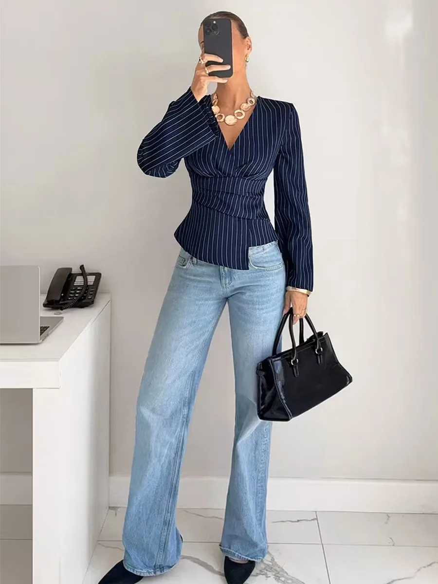 Elegant Stripe Long Sleeve Polyester Pullover Shirt for Women with V Neck