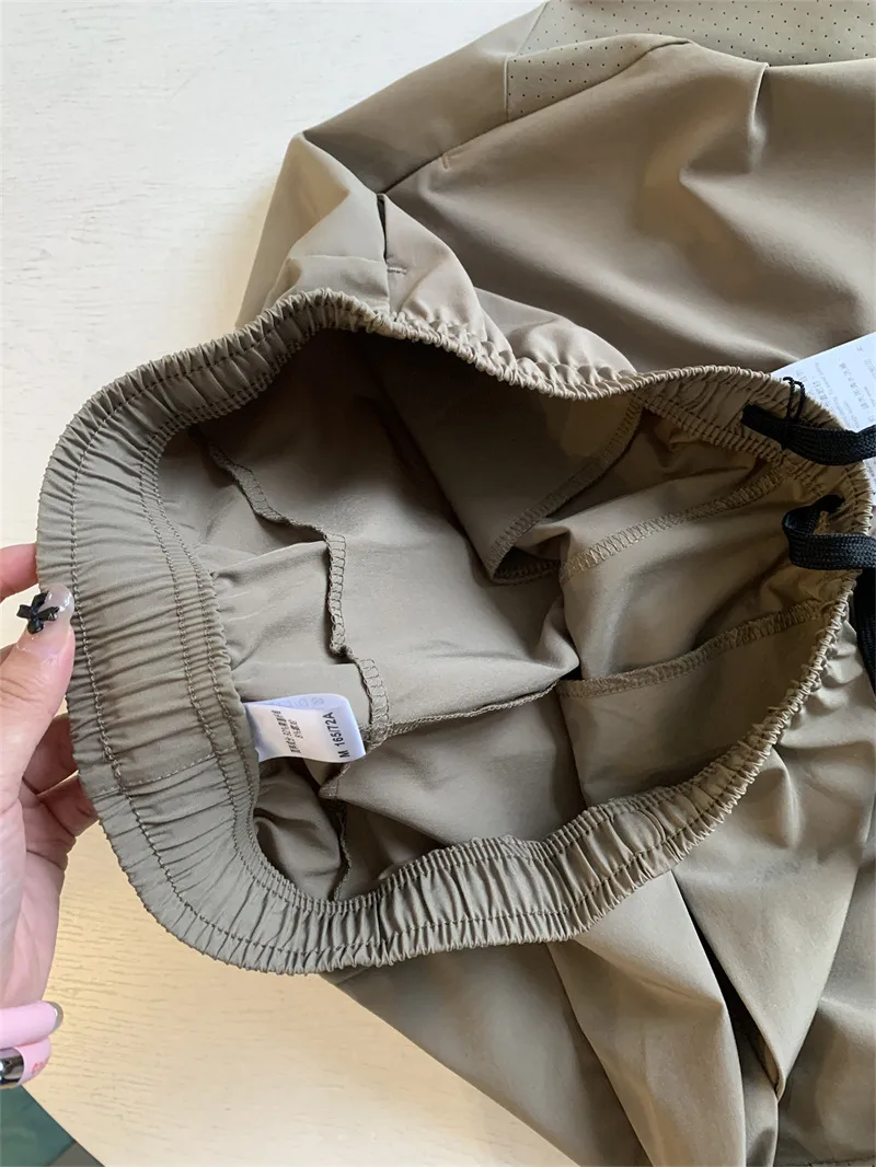 Men's Sport Shorts in Khaki Featuring Polyester Fabric for Comfortable Casual Wear