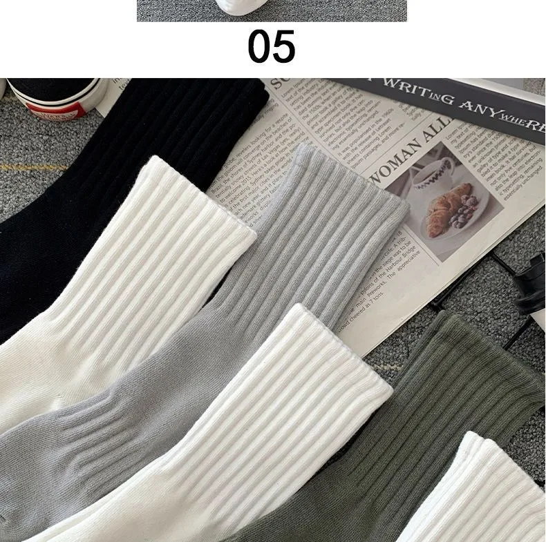 Zhuji socks men's winter men's stockings black and white autumn and winter stockings deodorant sweat-absorbent breathable sports fashionable socks