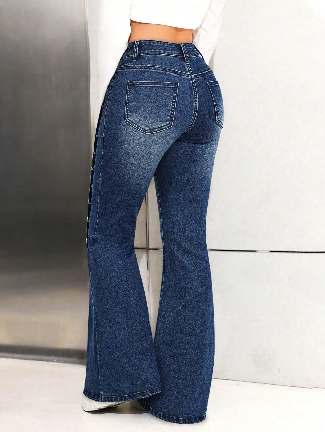 Slim Fit Full Length Women's Jeans in Denim Cotton Fabric with Washed Craftsmanship, Micro-Elastic for Summer
