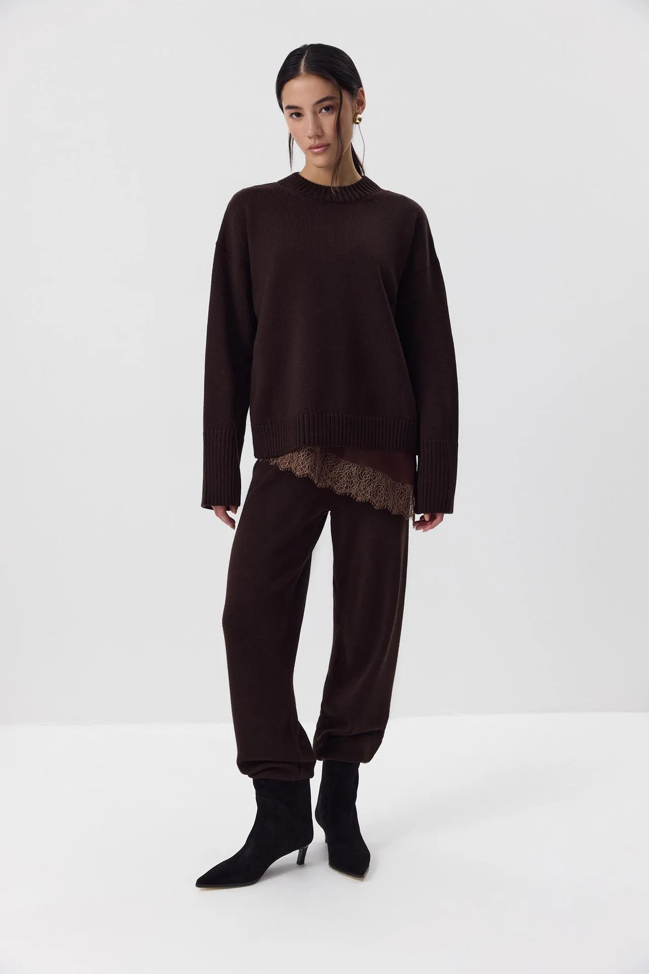 Solid Color Casual Long Sleeve Sweater in Cotton with Knitted Craft and Pullover Design