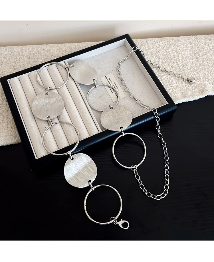 Bohemian Round Waist Chain for Women in Smooth Silver Metal Finish