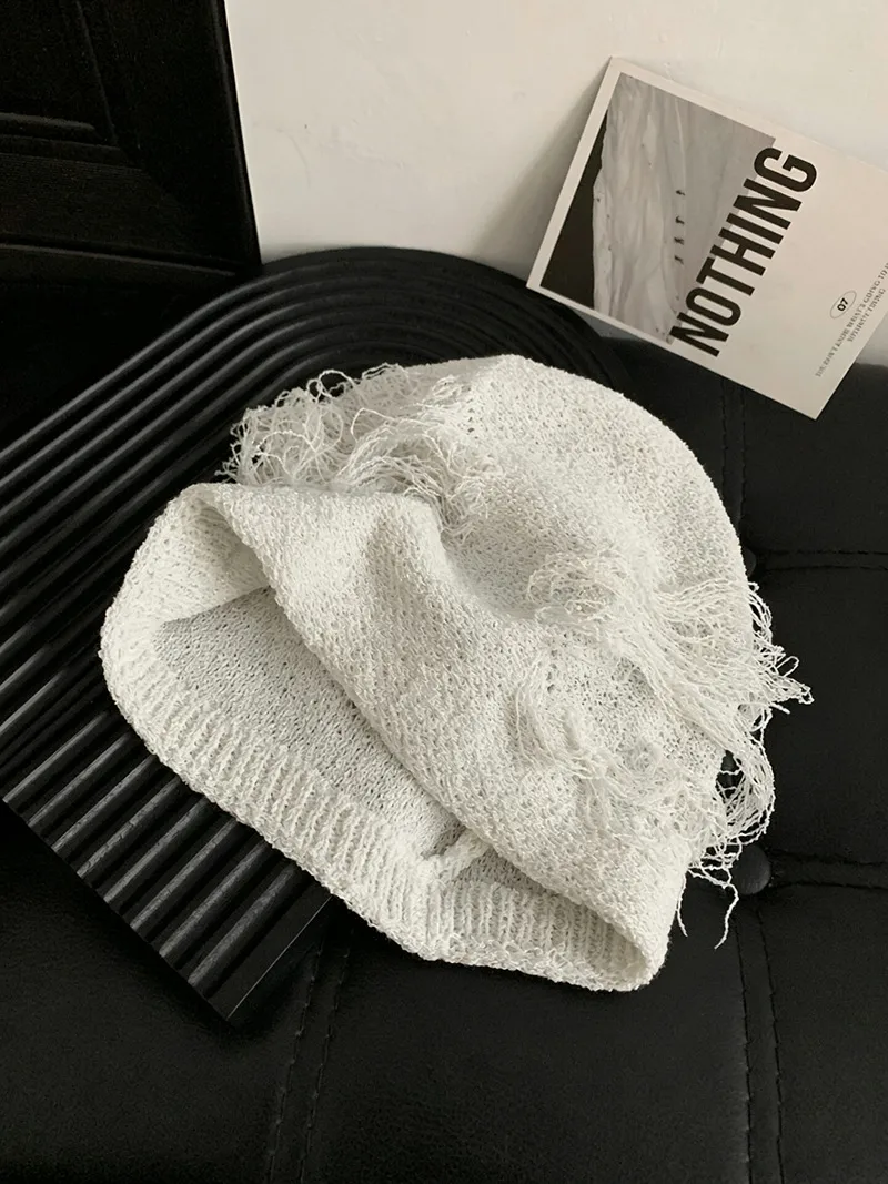 Solid Color Warm Women’s Brimless Beanie Hat in Cloth Material Featuring Braid Craft