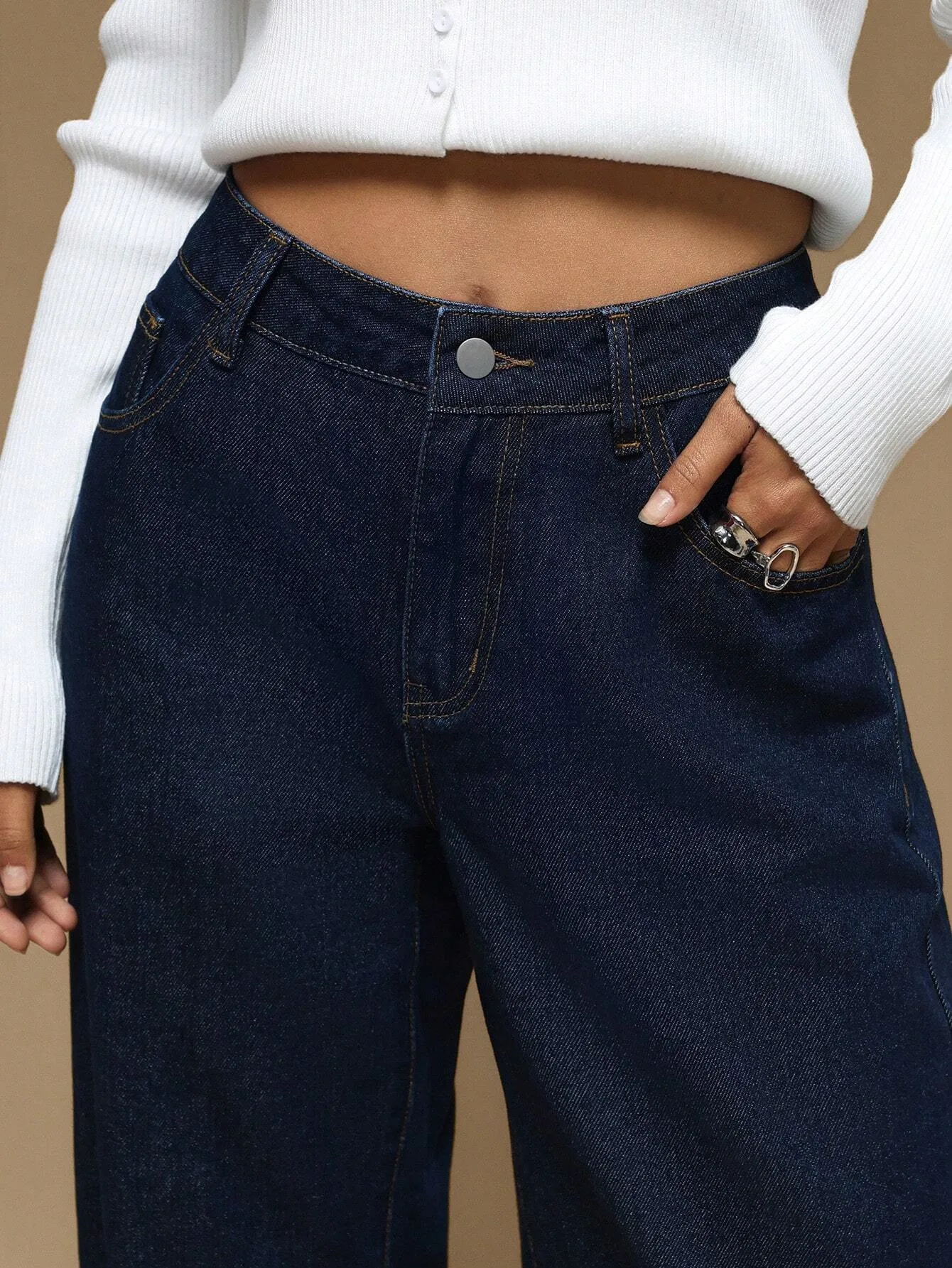 Solid Color Full Length Jeans for Women in Denim Cotton with Regular Fit, Inelastic Design, Suitable for Autumn