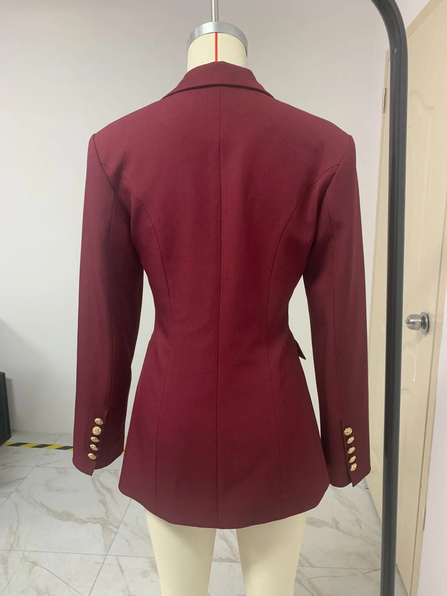 Elegant Solid Color Long Sleeve Polyester Blazer with V Neck and Single Breasted Closure