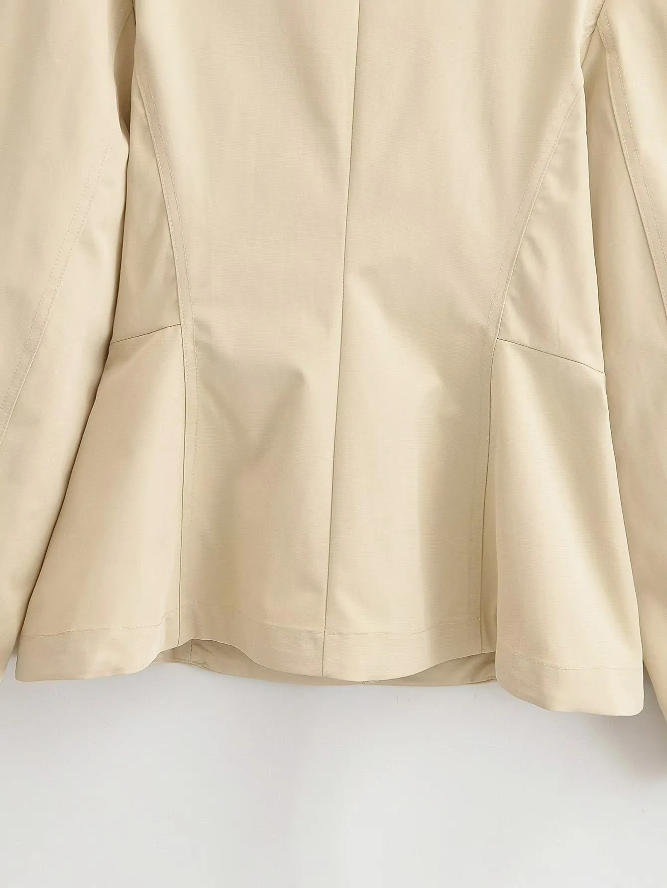 Casual Solid Color Single Breasted Coat Jacket for Women in Polyester Fabric with Contrast Binding Detail