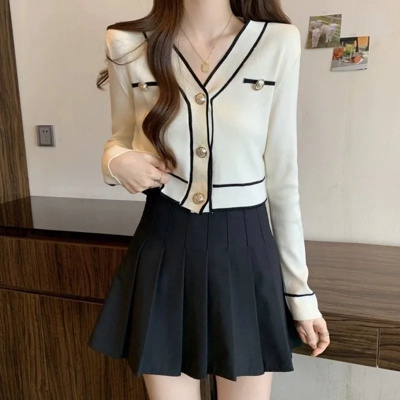 Contrast Collar Long Sleeve Pullover Sweater for Women