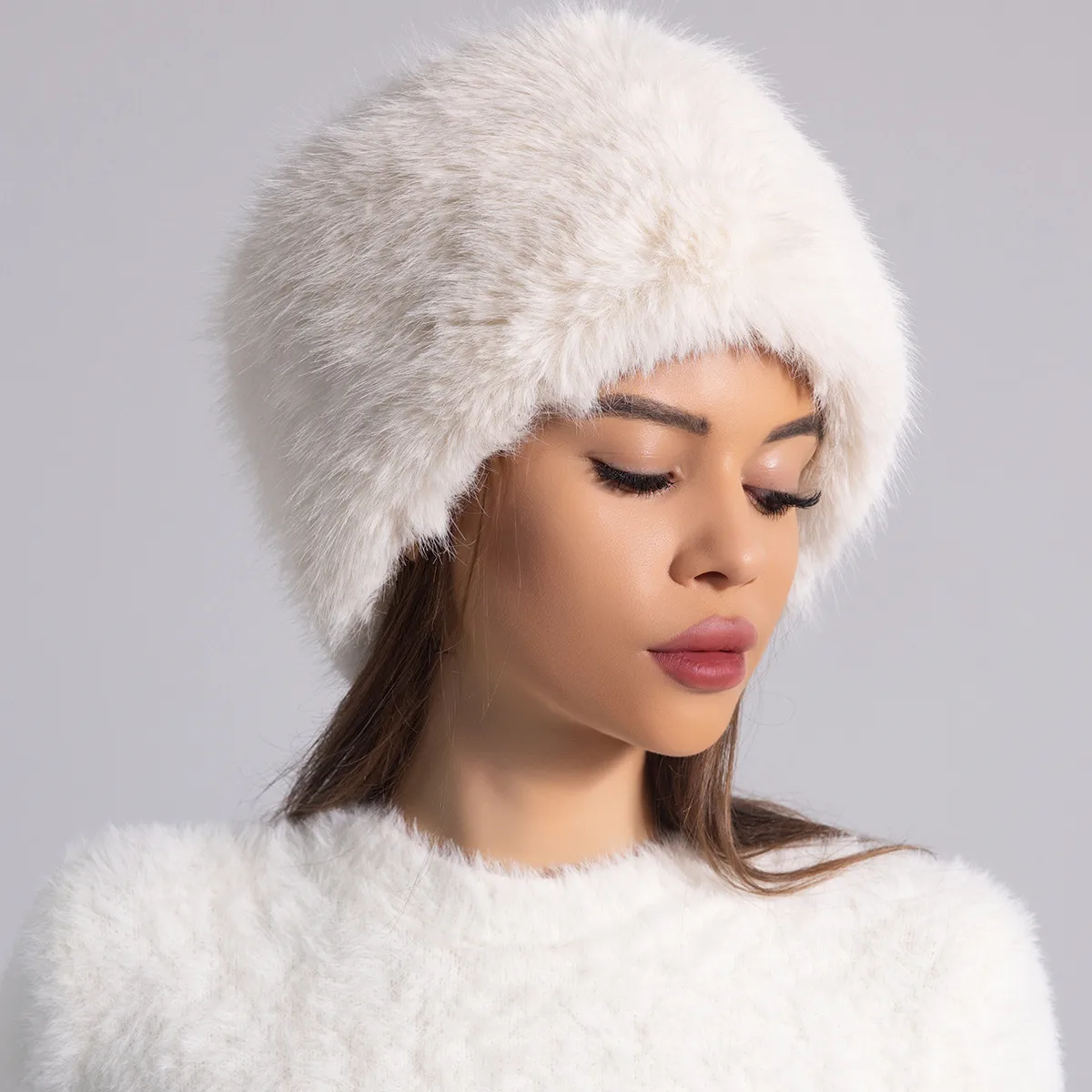Casual Style Bucket Hat for Adults, Suitable for Winter Season