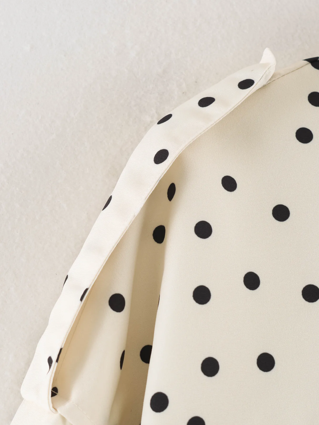 Streetwear Polka Dots Casual Jacket for Women with Zipper Placket in Polyester Fabric Featuring Lapel Collar