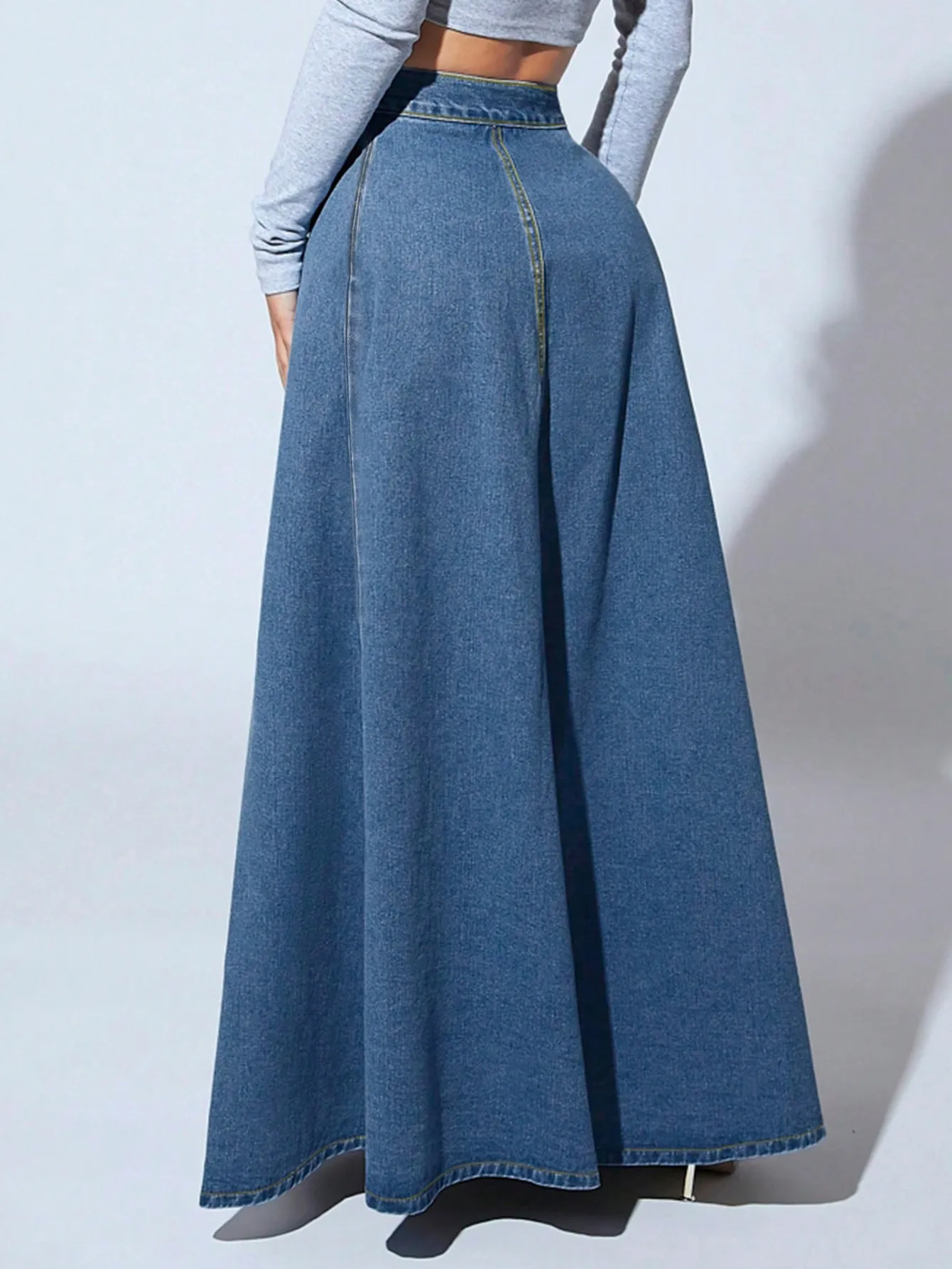 Vintage Style Solid Color Denim Cotton A-Line Skirt with Front Button in Regular Fit for Spring