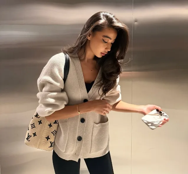 Solid Color Casual Long Sleeve Knitted Fabric Sweater for Women with Patchwork and Placket