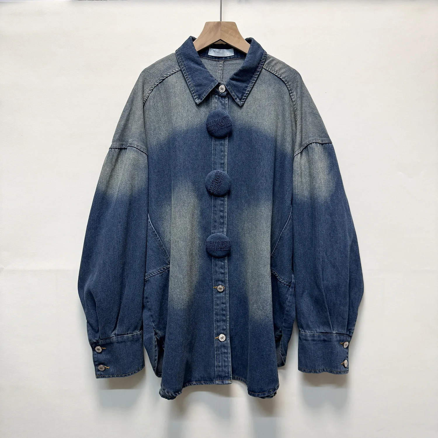 Vintage Style Ombre Denim Midi Dress with Long Sleeve and Lapel Neckline, Washed Finish