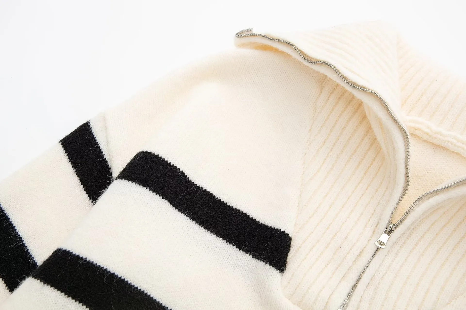 Striped Plaid Long Sleeve Acrylic Pullover Sweater with Zipper