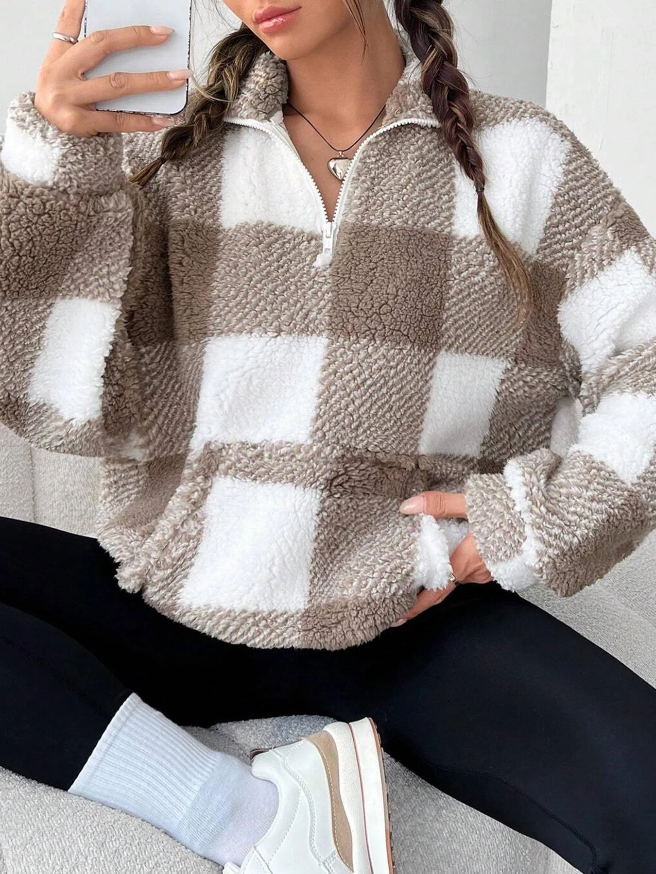 Loose Fit Patchwork Sport Hoodie with Zipper and Long Sleeves