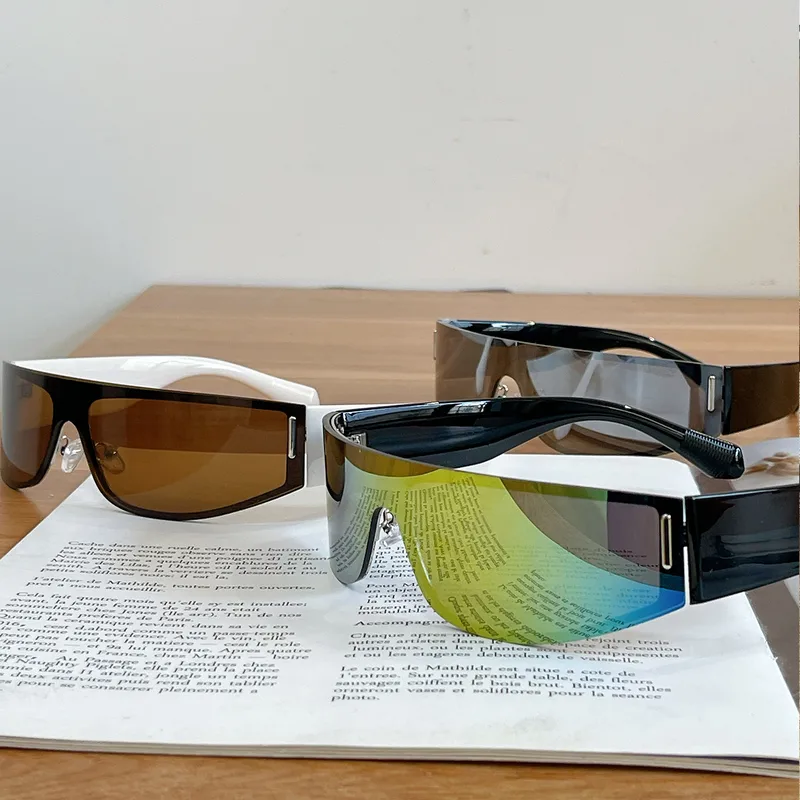 Unisex Frameless Sport Sunglasses with Resin Lenses in Silver for Outdoor Use